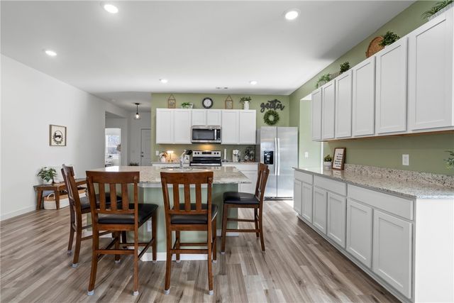 302 E Seville Street, Siloam Springs, AR 72761