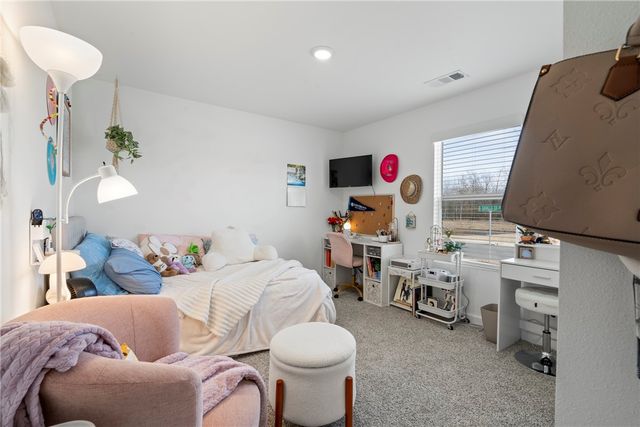 302 E Seville Street, Siloam Springs, AR 72761