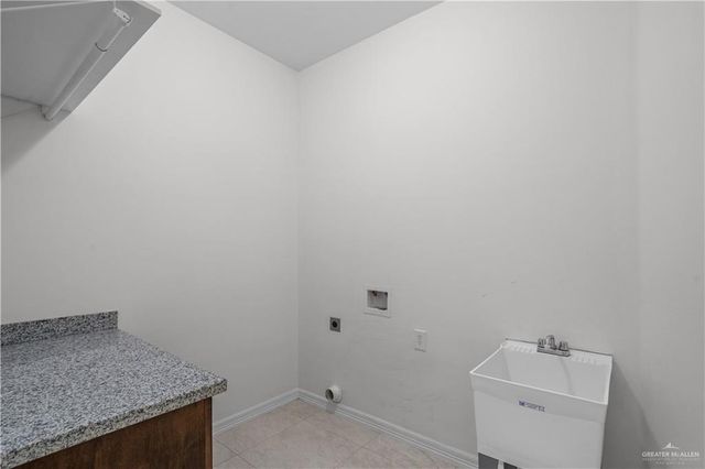 602 S Coyote Avenue, La Joya, TX 78560