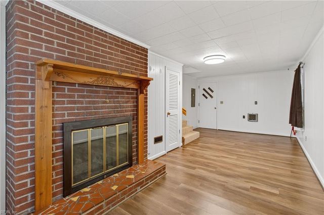 14 Belmont RD, Newport News, VA 23601