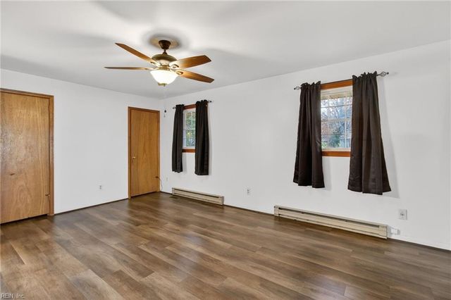 14 Belmont RD, Newport News, VA 23601