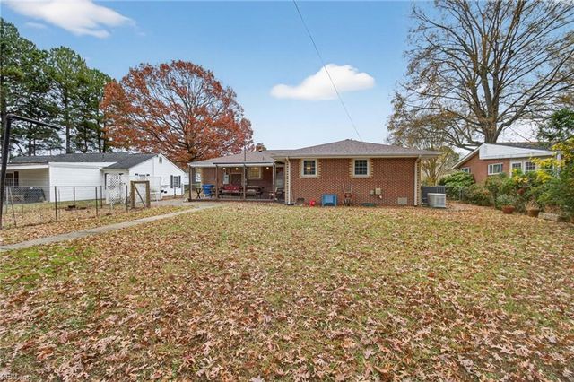 14 Belmont RD, Newport News, VA 23601