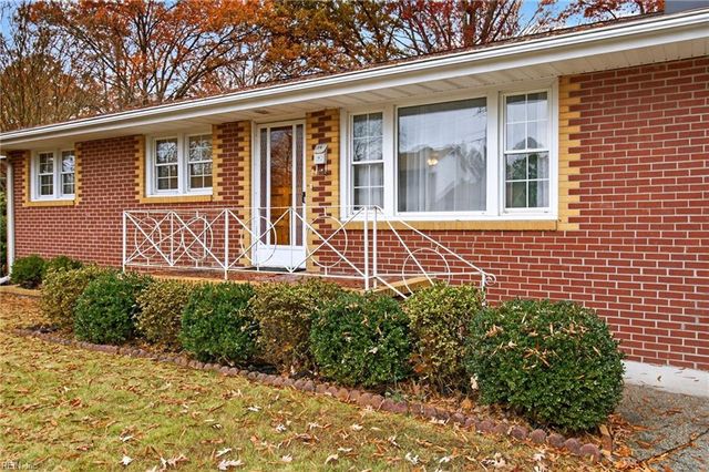 14 Belmont RD, Newport News, VA 23601