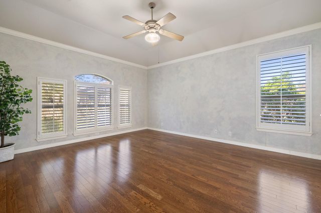 10009 Liriope CV, Austin, TX 78750