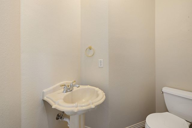 10009 Liriope CV, Austin, TX 78750