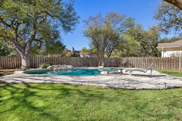 10009 Liriope CV, Austin, TX 78750