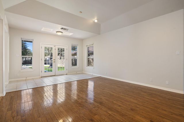 10009 Liriope CV, Austin, TX 78750