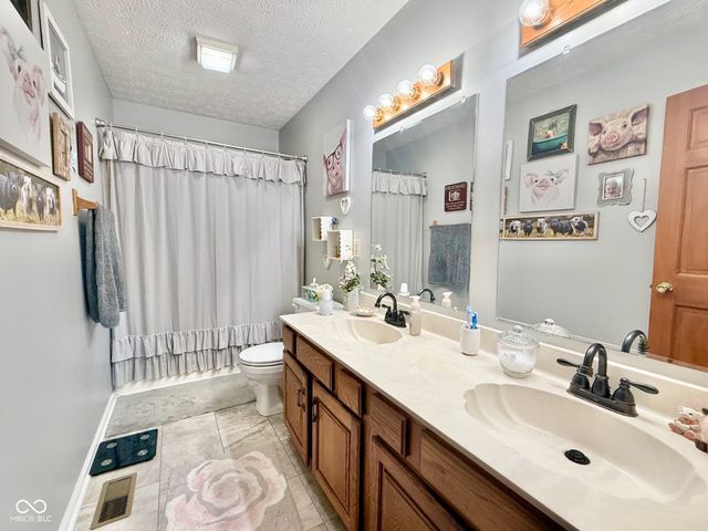 426 Overlook Trail, Plainfield, IN 46168