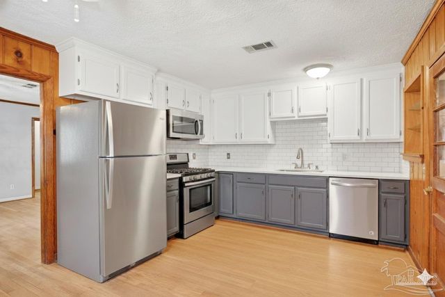 533 Ditmar St, Pensacola, FL 32503