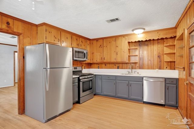 533 Ditmar St, Pensacola, FL 32503