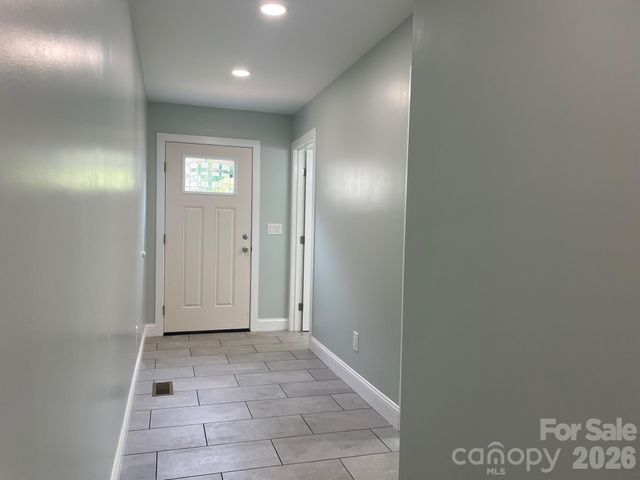 200 E White Street, Morganton, NC 28655