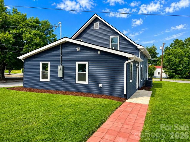 200 E White Street, Morganton, NC 28655