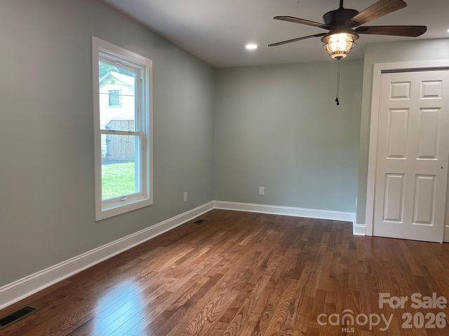 200 E White Street, Morganton, NC 28655