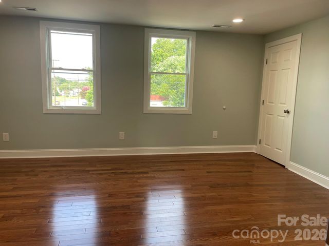 200 E White Street, Morganton, NC 28655