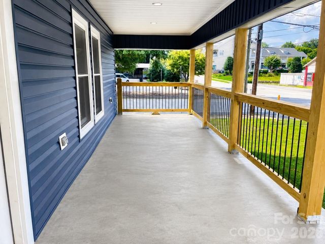 200 E White Street, Morganton, NC 28655