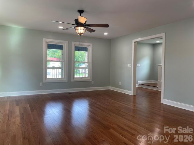 200 E White Street, Morganton, NC 28655