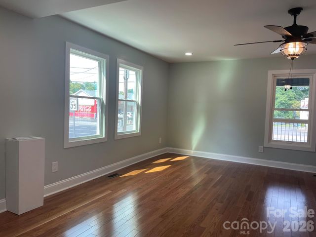 200 E White Street, Morganton, NC 28655