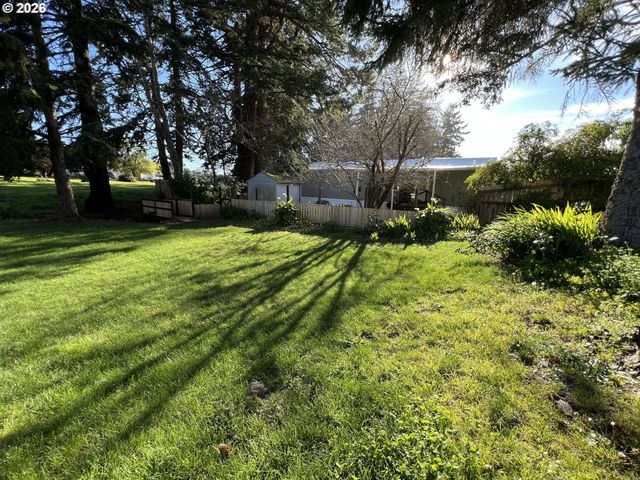 16126 GUSTAFSON Ln, Brookings, OR 97415