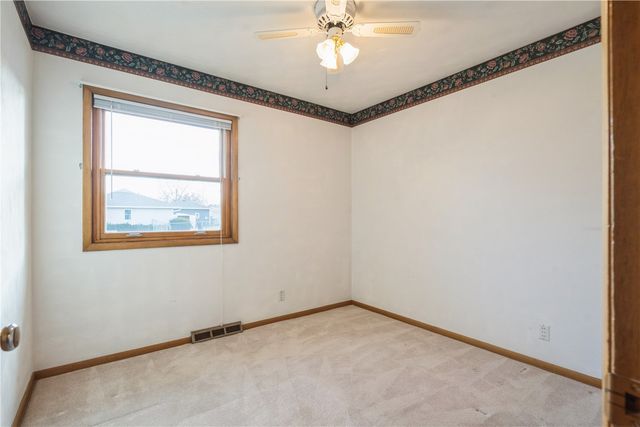 1155 A Avenue NW, Marion, IA 52302