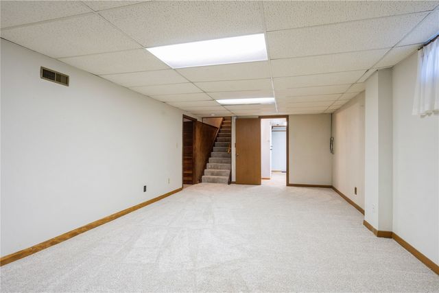 1155 A Avenue NW, Marion, IA 52302