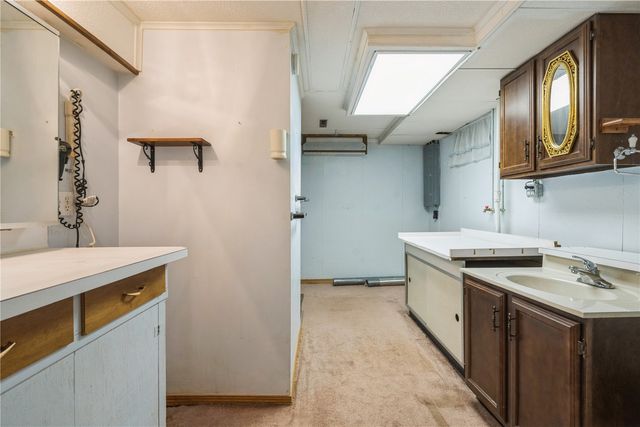 1155 A Avenue NW, Marion, IA 52302