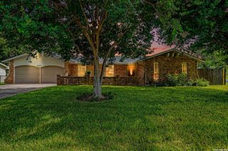4355 Treehouse Dr, San Antonio, TX 78222