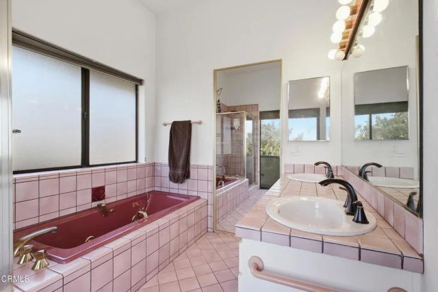 4900 Oceanaire Street, Oxnard, CA 93035