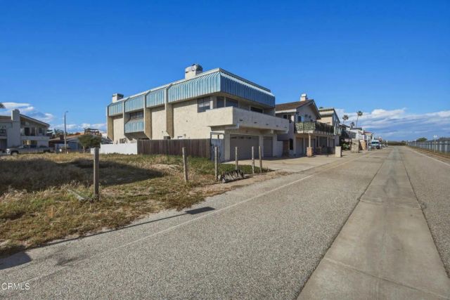 4900 Oceanaire Street, Oxnard, CA 93035