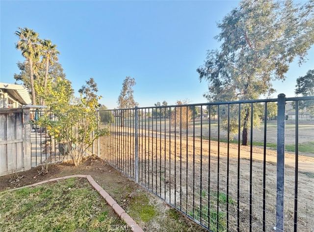 8031 Mickelson Way, Hemet, CA 92545