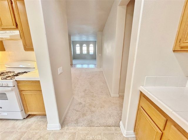 8031 Mickelson Way, Hemet, CA 92545