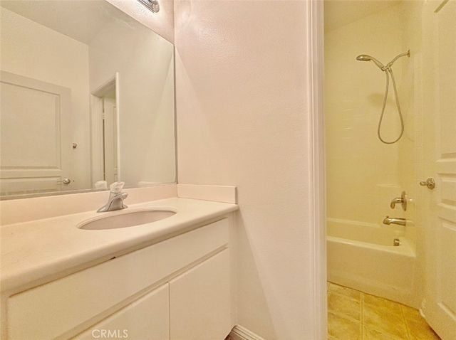 8031 Mickelson Way, Hemet, CA 92545