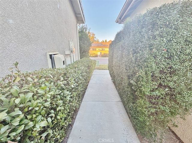 8031 Mickelson Way, Hemet, CA 92545