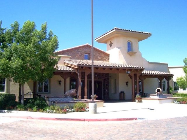 8031 Mickelson Way, Hemet, CA 92545