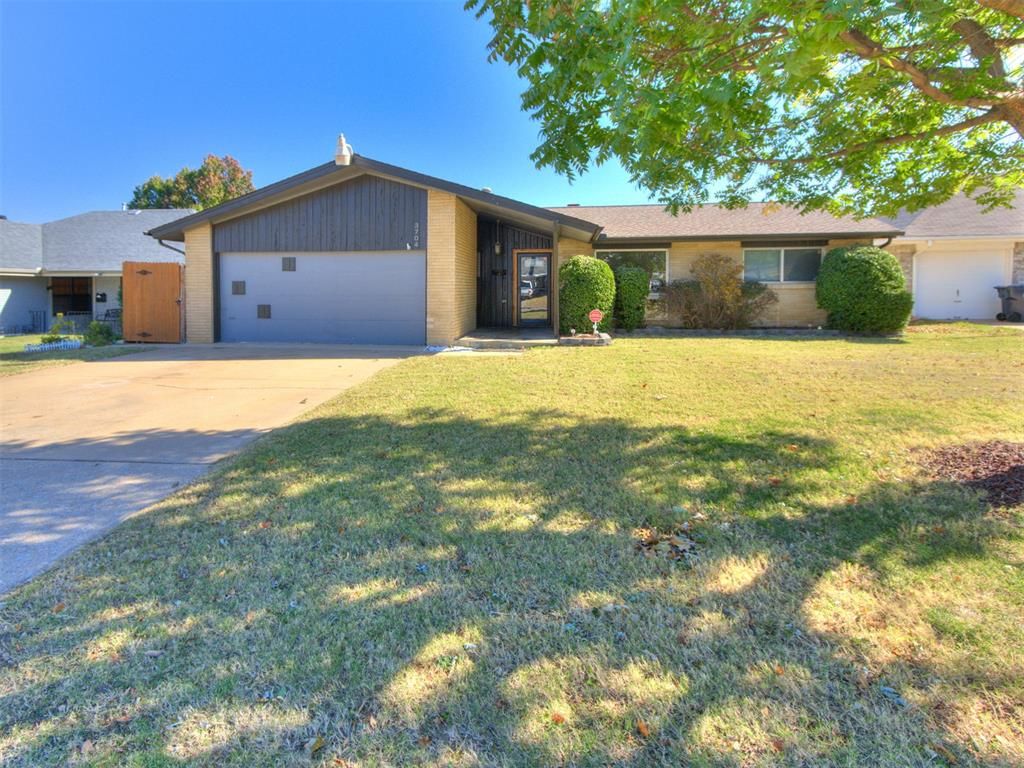 3704 N Riverside Drive, Bethany, OK 73008