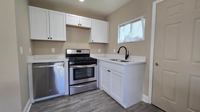 1150 Gibson Place, Gary, IN 46403