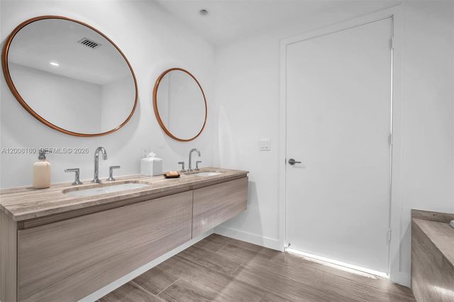 2900 NE 7th Ave 1806, Miami, FL 33137