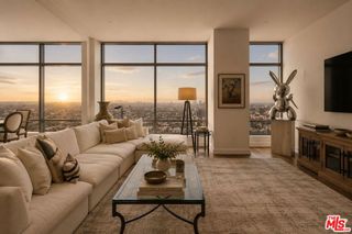 900 W Olympic Boulevard 29H, Los Angeles, CA 90015