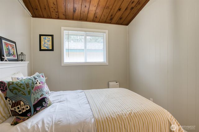 140 Jib Street NW, Ocean Shores, WA 98569