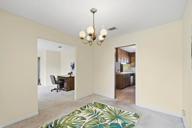 9520 Plainfield Ave, Pensacola, FL 32514