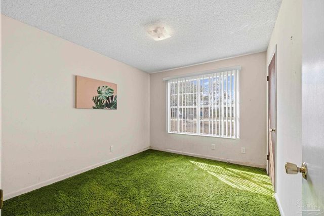 9520 Plainfield Ave, Pensacola, FL 32514