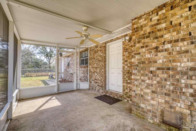 9520 Plainfield Ave, Pensacola, FL 32514