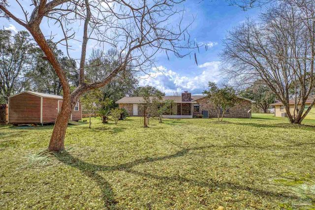 9520 Plainfield Ave, Pensacola, FL 32514