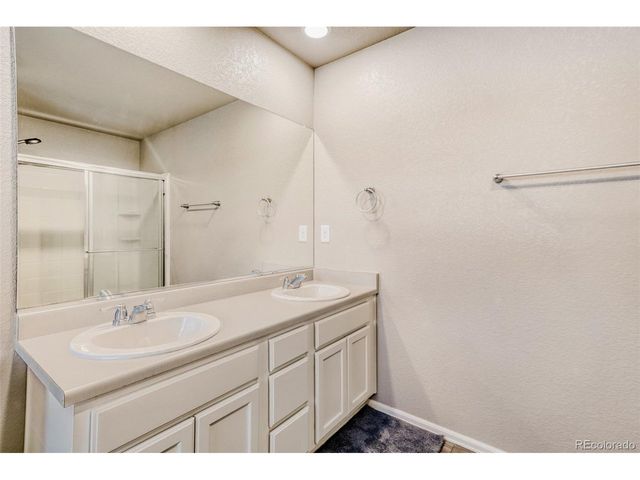 2211 Shadow Rider Cir, Castle Rock, CO 80104