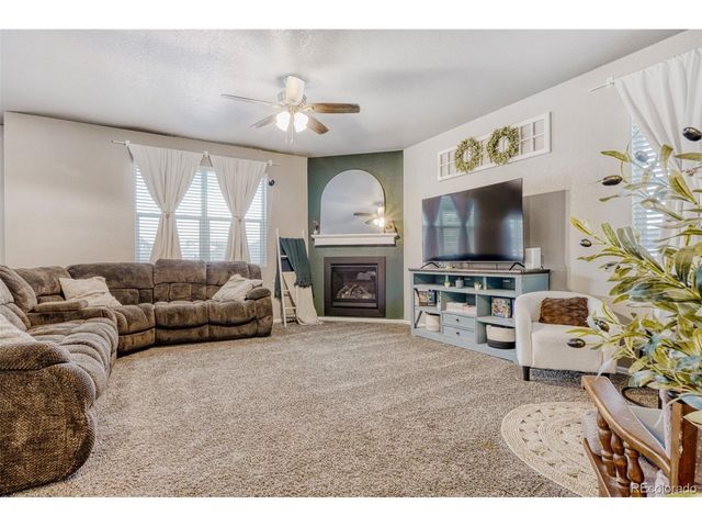 2211 Shadow Rider Cir, Castle Rock, CO 80104