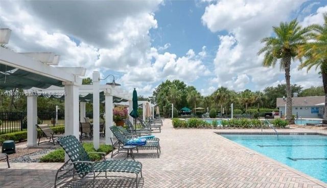 115 Heron Point Way, Deland, FL 32724