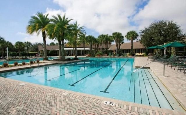 115 Heron Point Way, Deland, FL 32724