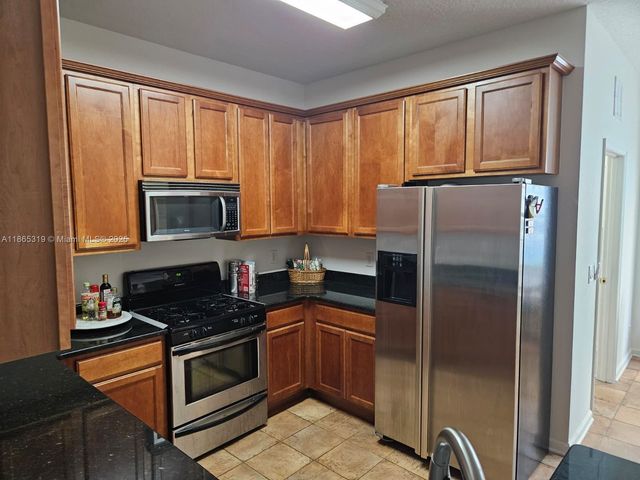 115 Heron Point Way, Deland, FL 32724