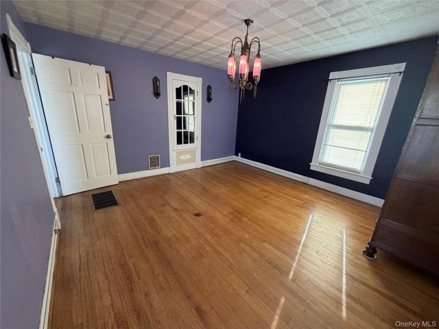 184 Highland Avenue, Middletown, NY 10940