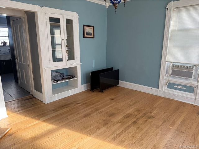 184 Highland Avenue, Middletown, NY 10940