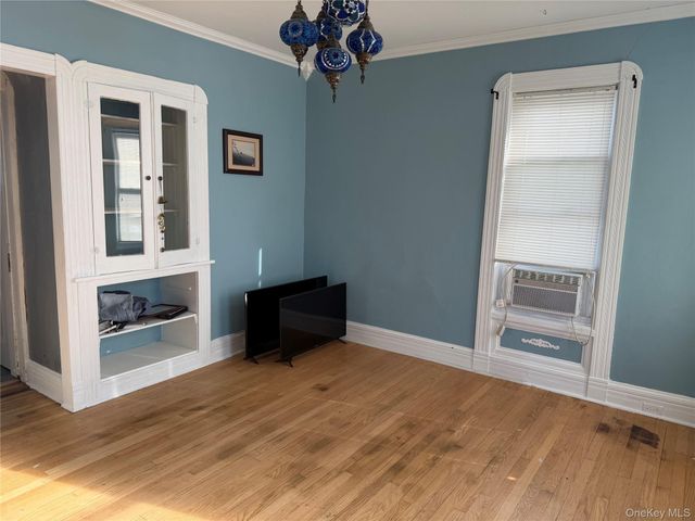 184 Highland Avenue, Middletown, NY 10940